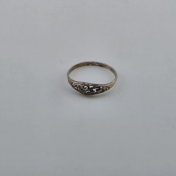 925 Sterling Silver Ring Filigree Dainty Band Size 7.5 Boho Jewelry Stackable - Picture 6 of 7